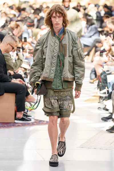 Look 23